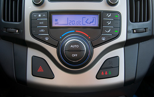 Car Air Conditioning Control looking front on showing 20 degree setting